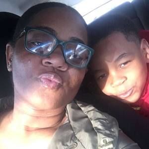 Meet your Posher, Sharonda